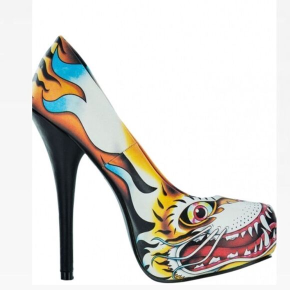 NIB Iron Fist Ruthless Platform Heel - Picture 1 of 6